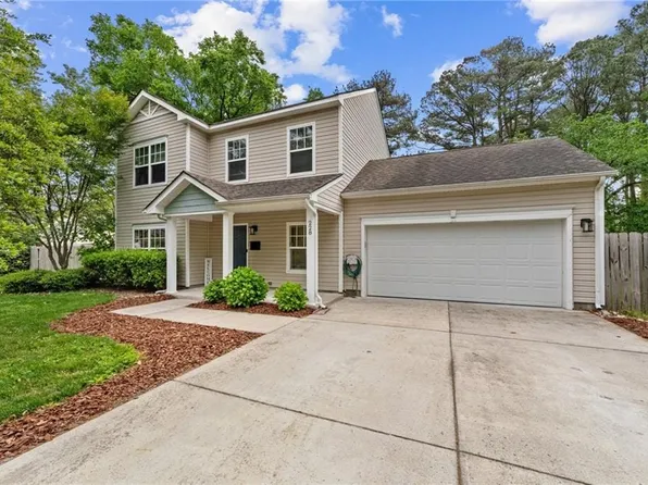 228 Middle Ln, Virginia Beach, VA 23454