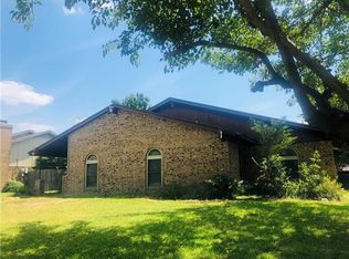 5106 Barcelona Dr, Garland, TX 75043
