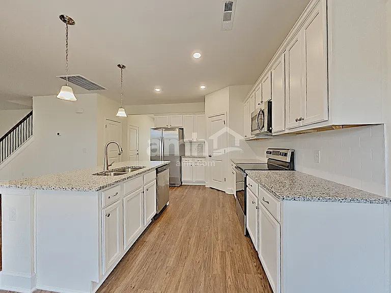 5270 Lake Maxwell Dr — Photo 3