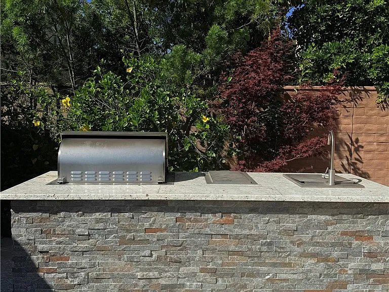 9 Maverick — Photo 26