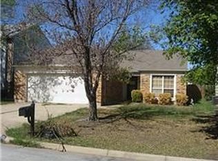 933 Danforth Pl, Arlington, TX 76017