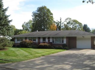 93 McLeod Ave, Charleston, IL 61920