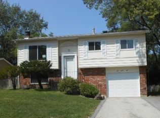 141 Sunset Ln, Bolingbrook, IL 60440