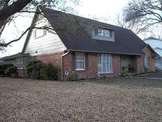 1st image of 9450 Hunters Creek Dr