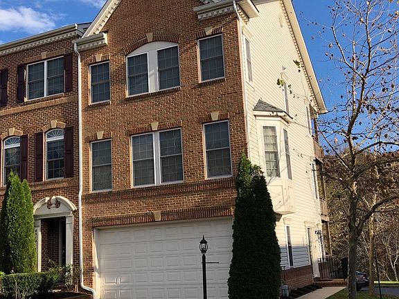 3rd image of 8520 Pamela Way Unit 124