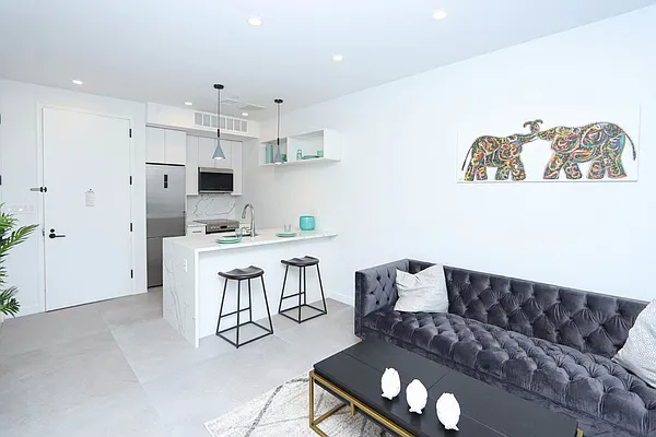 Rented by Blue Egg Realty Corp | media 24