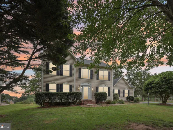 10457 Pineview Rd, Manassas, VA 20111