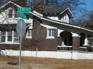 501 Riverside Dr, Columbia, TN 38401