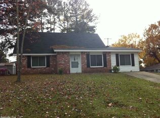 9 Coral Ln, Jacksonville, AR 72076