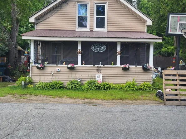 19 Tavern Road, Hadley, NY 12835