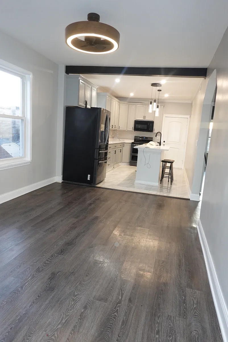 Building Photo - 1622 N Mason Ave #2