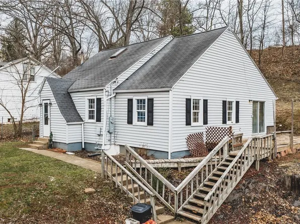 1621 Pike St, Parkersburg, WV 26101