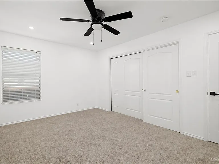 4104 Petunia Ave — Photo 11