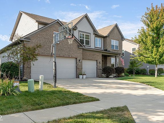 2nd image of 5965 Bartley Dr