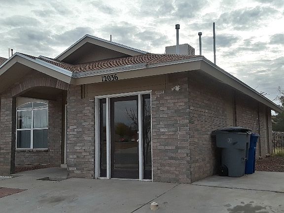 3rd image of 12036 Castle Woods Dr