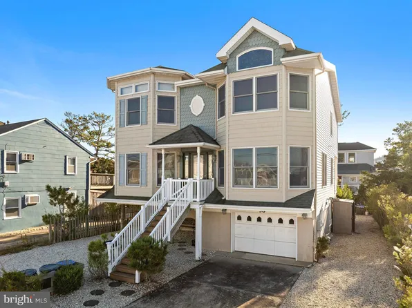 38 W New Jersey Ave #A, Beach Haven, NJ 08008
