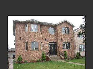 6810 W Oakton St, Niles, IL 60714