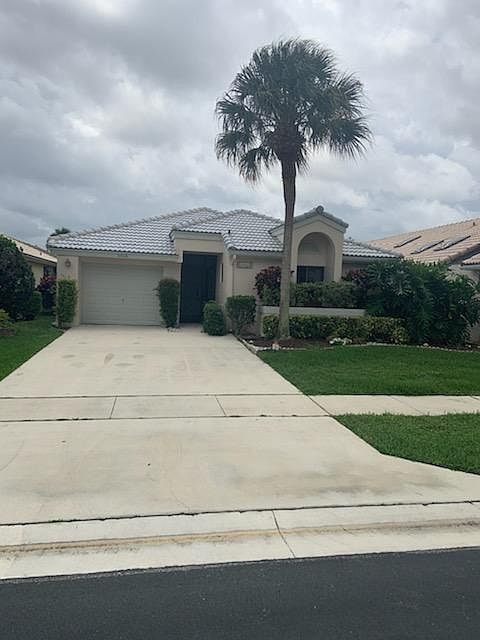 1st image of 6068 Bay Isles Dr