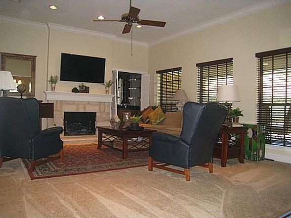 2nd image of 5101 Bedford Ct