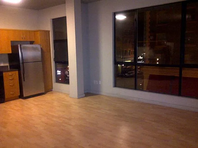 Building Photo - 777 6th Ave #321-1
