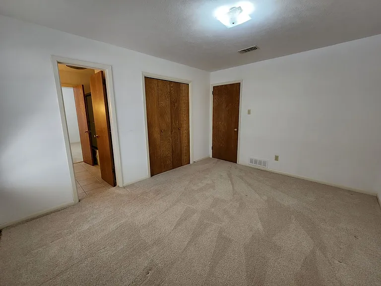 2604 Buckingham Dr — Photo 24