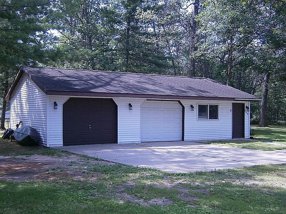 2nd image of 209 Deer Run Blvd
