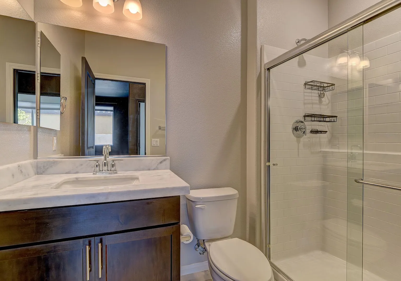 Exceptional single-story home in Northwest Las Vegas! — Photo 2