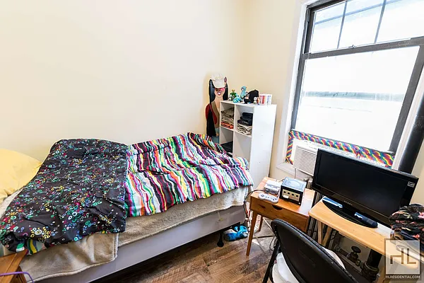 Rented by Highline Residential | media 44