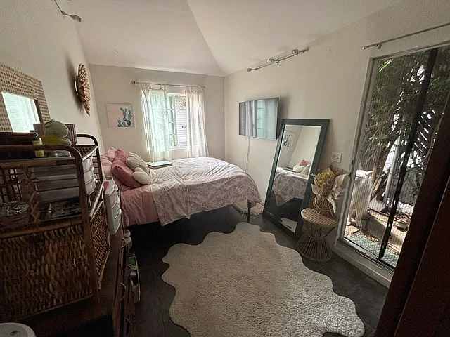 3 bed, 825 sqft, $4,500 — Photo 3