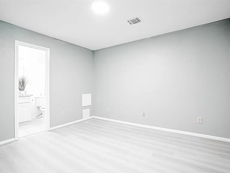 1103 W Brompton Dr — Photo 18