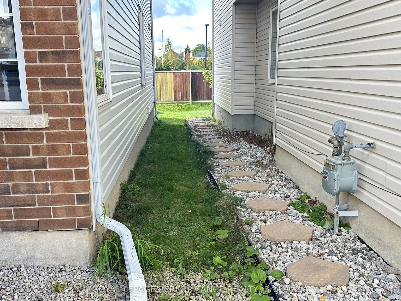 4 bed, $2,900 — Photo 3