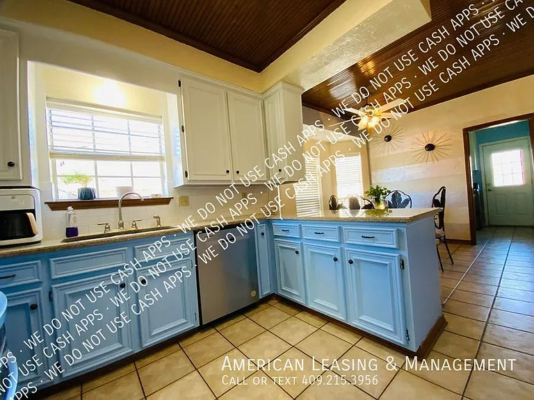 4820 Edgewood Ln — Photo 17