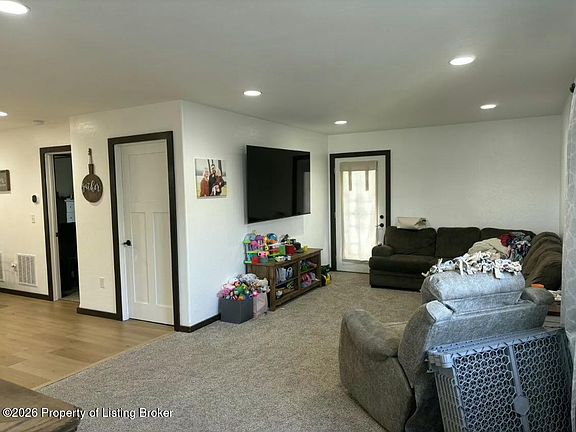 3rd image of 1275 24th St W
