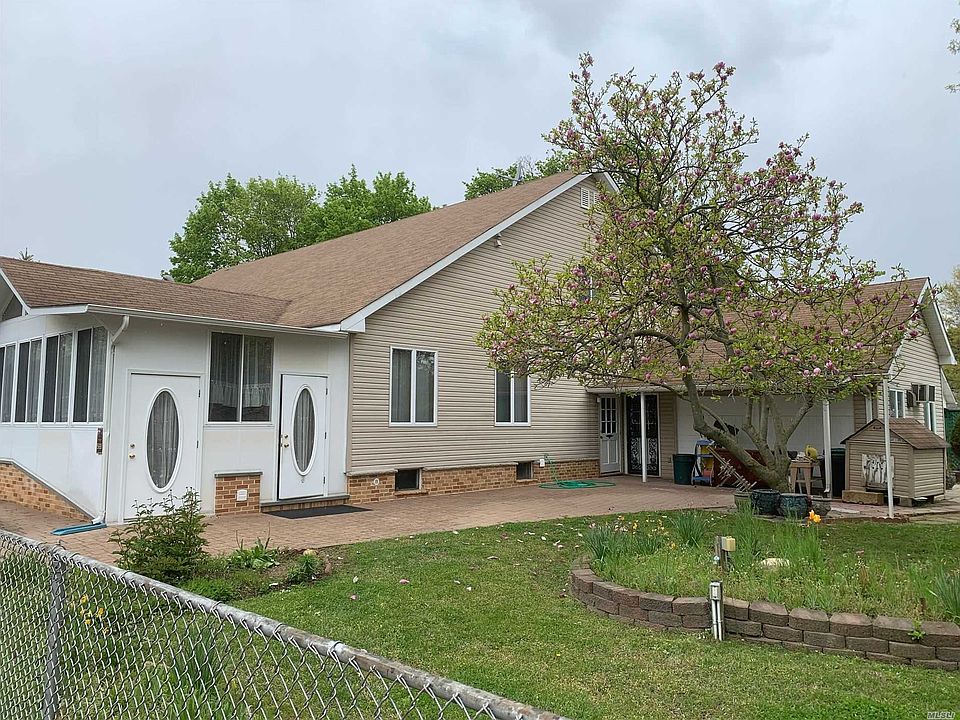 1st image of 569 Lincoln Ave