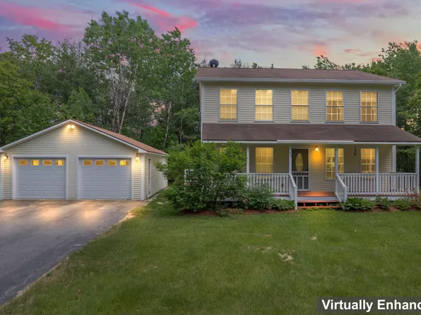 43 Stone Brooke Drive, Mechanic Falls, ME 04256