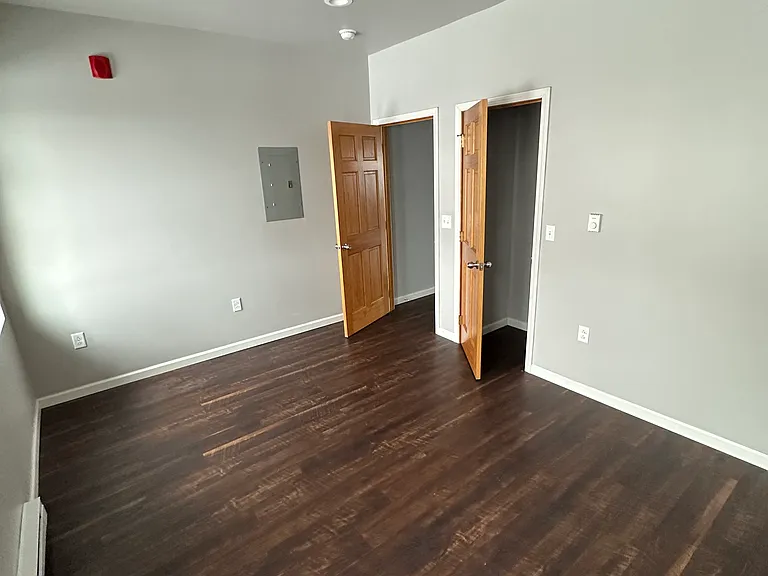 113 E Main St #201 — Photo 3