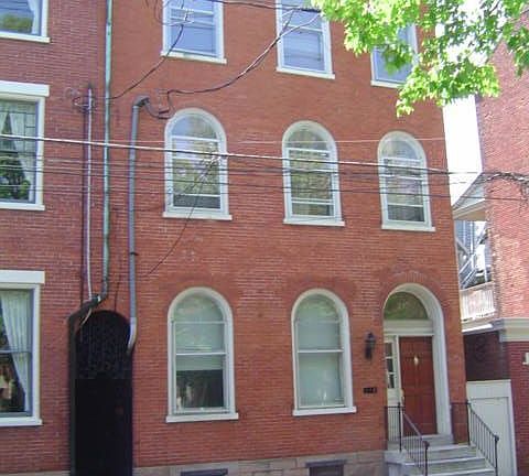 7 Apartments
