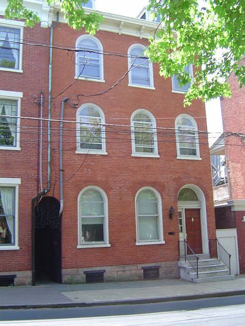 7 Apartments