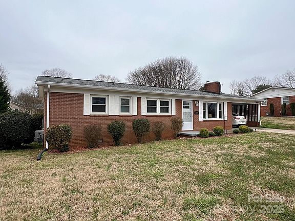 2nd image of 114 S Toria Dr