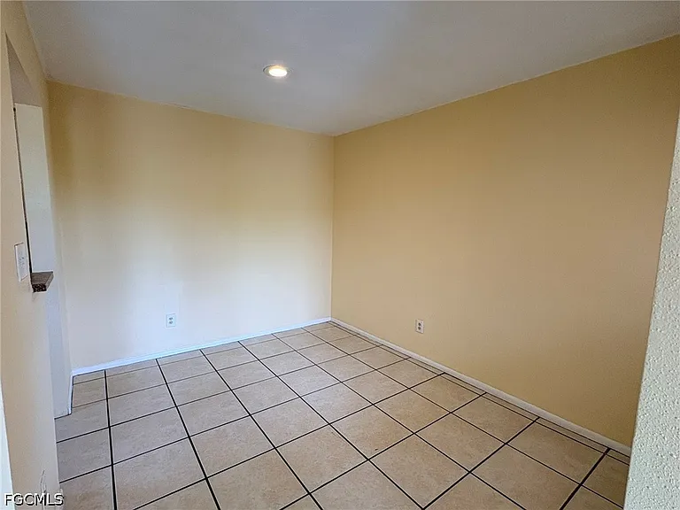 2905 Winkler Ave #719 — Photo 6
