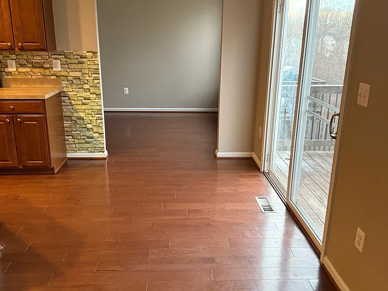 144 Executive Cir — Photo 15