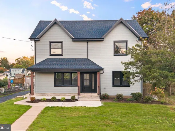 22 Orchard Ave, Pennington, NJ 08534