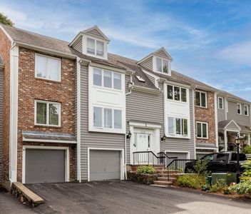 84 Walpole St APT 1C, Canton, MA, 02021