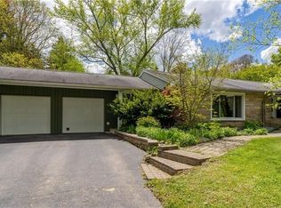 219 Meadowbrook Dr, New Wilmington, PA 16142