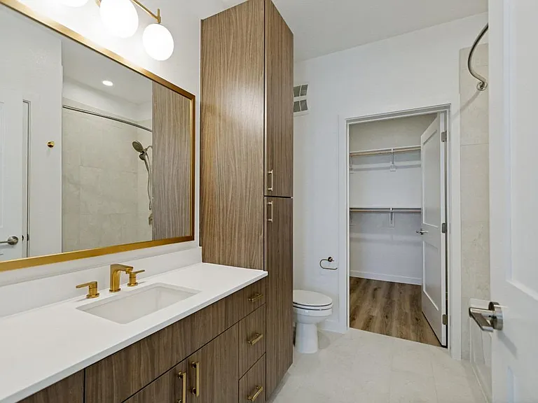 Crestview Heights — Photo 14