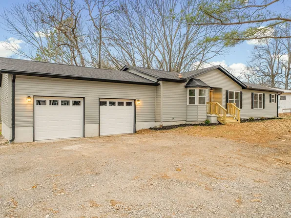 1402 Cagle Rd, Ashland City, TN 37015