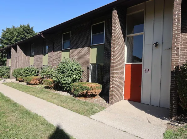 2500 Topsfield Rd APT 805, South Bend, IN 46614
