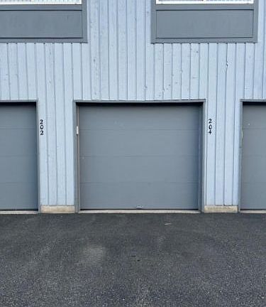 4th image of 204 Drake Ln #204