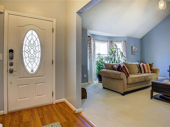 5th image of 4885 Hidden Creek Pl