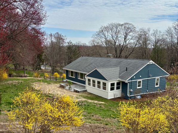 23 Tersana Dr, Easton, CT 06612
